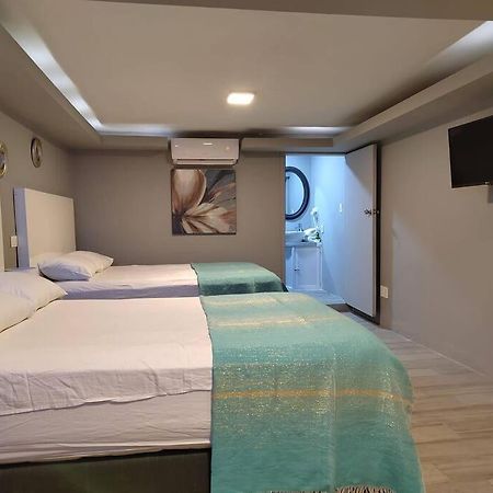 10Th Ave Suite Cozumel Exteriör bild